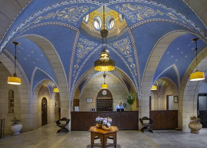 Ymca Three Arches Hotel
